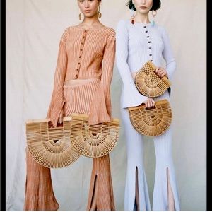 New in box w/card - Iconic IT Bag by Cult Gaia Large Bamboo Ark Clutch ✨